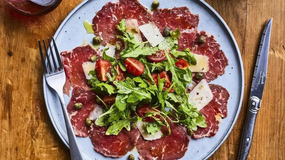 Carpaccio de boeuf, huile d'olive et parmesan - Casa Olea