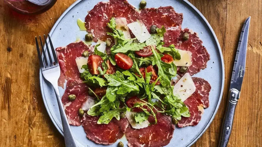 Carpaccio de boeuf, huile d'olive et parmesan - Casa Olea
